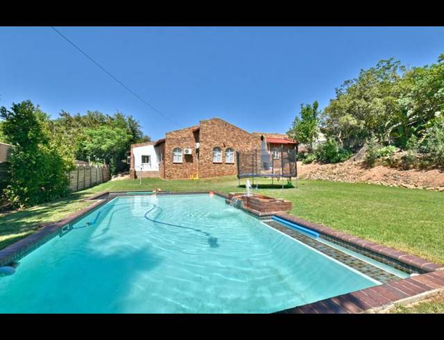4 BEDROOM HOUSE FOR SALE IN RANDPARK RIDGE